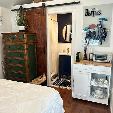 Adorable 1 Bedroom Cottage New York Exterior foto